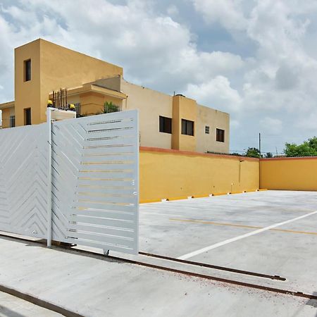 Bnb Tropical Island Aparthotel - Corales Del Sur - Santo Domingo Este المظهر الخارجي الصورة