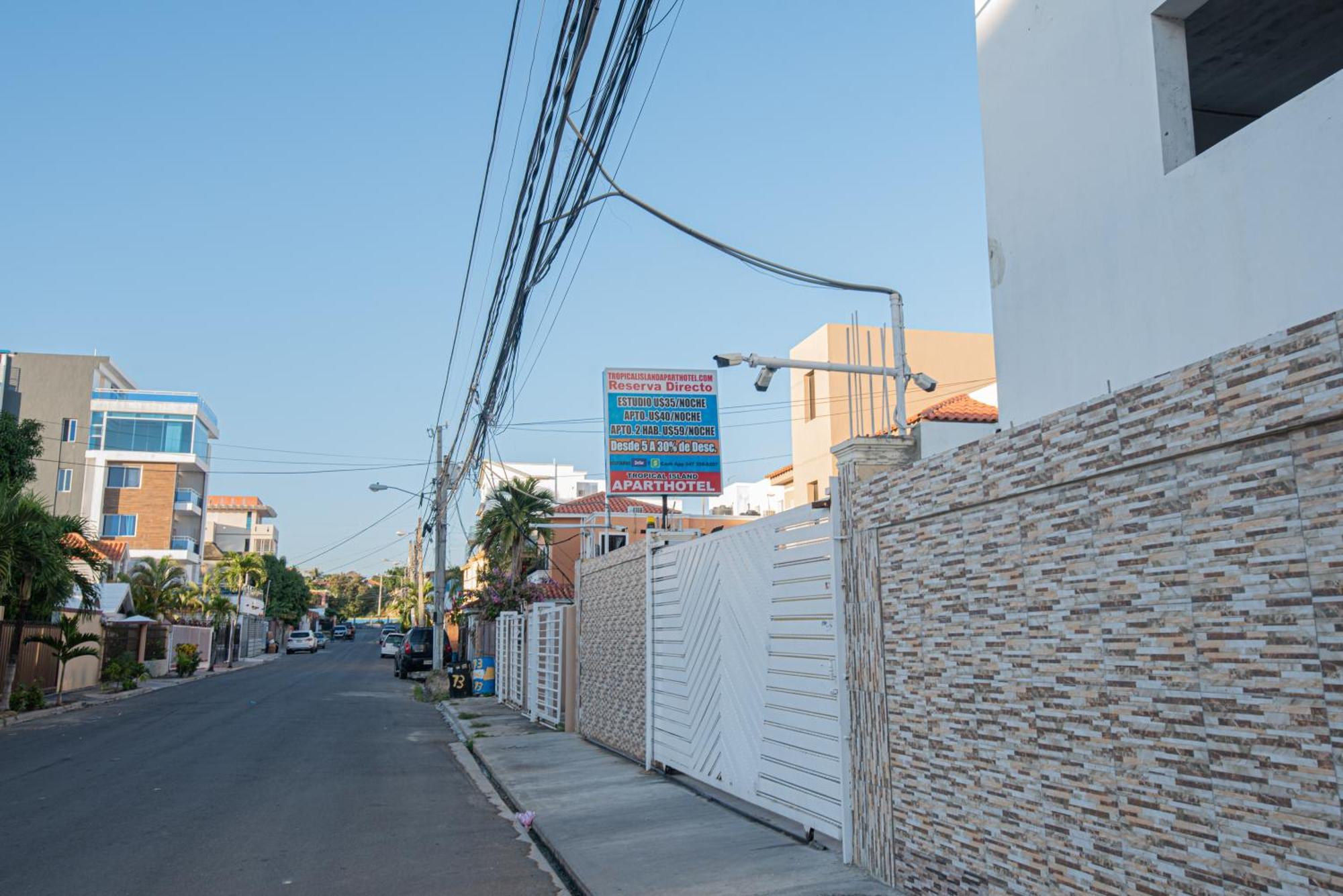 La Viva Bnb Tropical Island Aparthotel - Corales Del Sur - Santo Domingo Este المظهر الخارجي الصورة